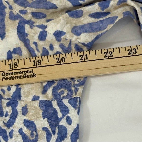 Elegant Blue and White Women's Linen Short Sleeve Dress - Picture 9 of 10